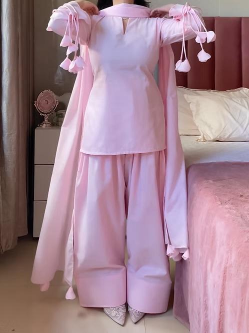 Dream Drape – 3 Piece Cotton Suit with Chiffon Dupatta