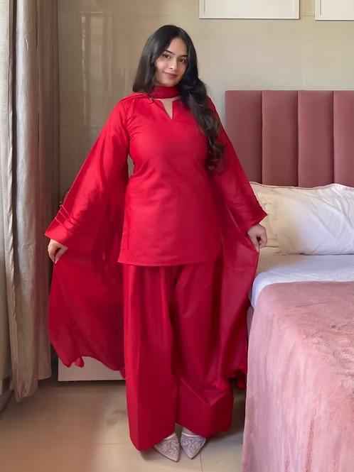 Dream Drape – 3 Piece Cotton Suit with Chiffon Dupatta